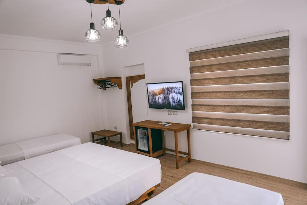 Cereni Guesthouse Berat Exteriör bild