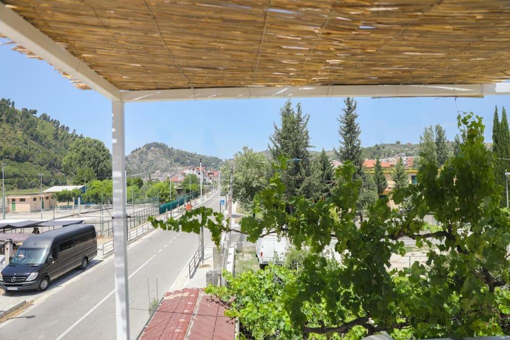Cereni Guesthouse Berat Exteriör bild