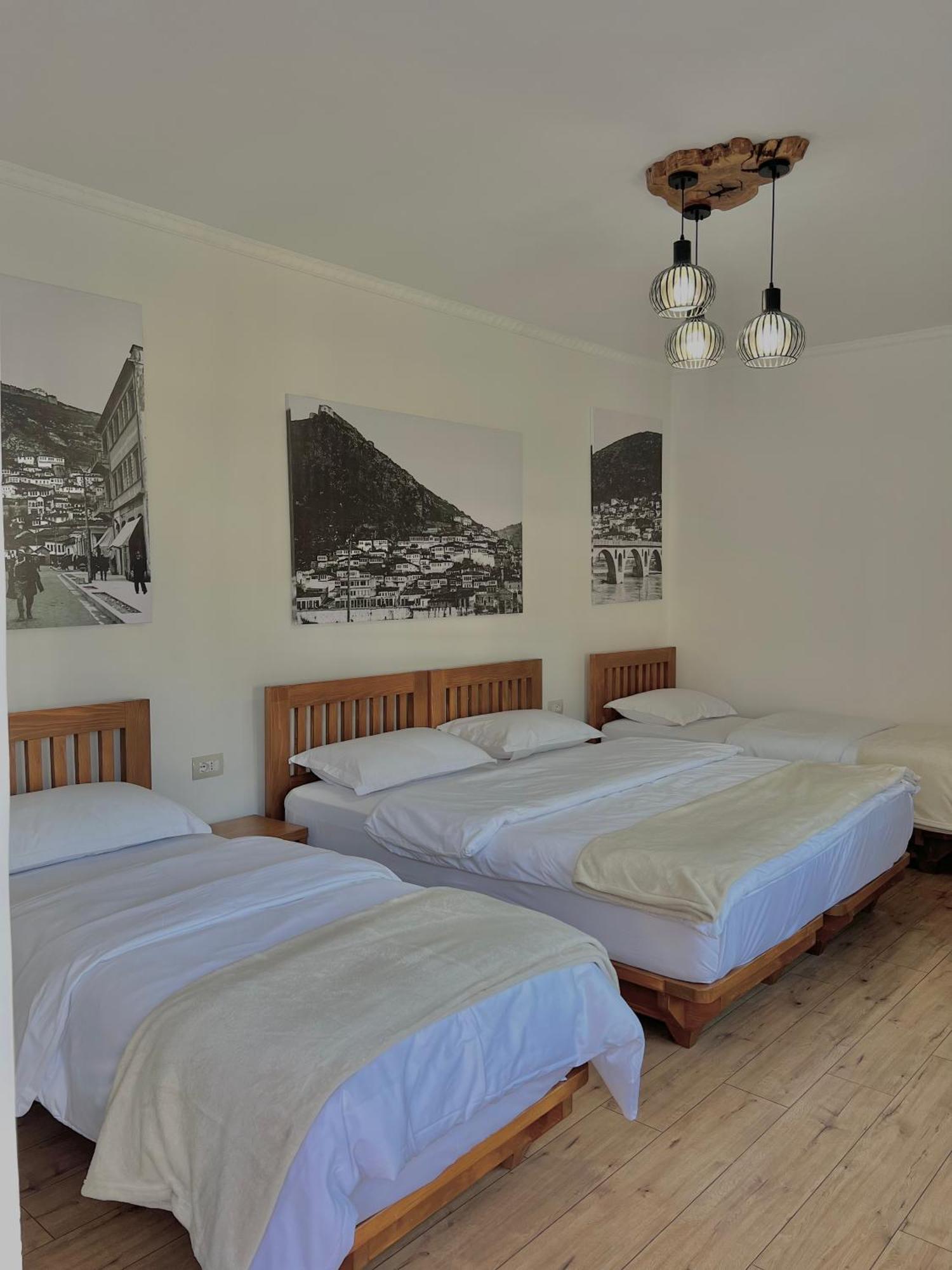 Cereni Guesthouse Berat Exteriör bild